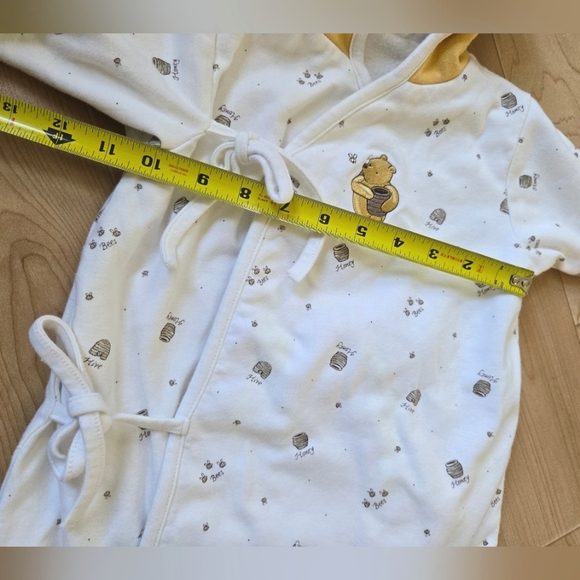 Vintage Y2K Disney Winnie the Pooh baby snuggly hooded swaddle sack - Picture 5 of 11